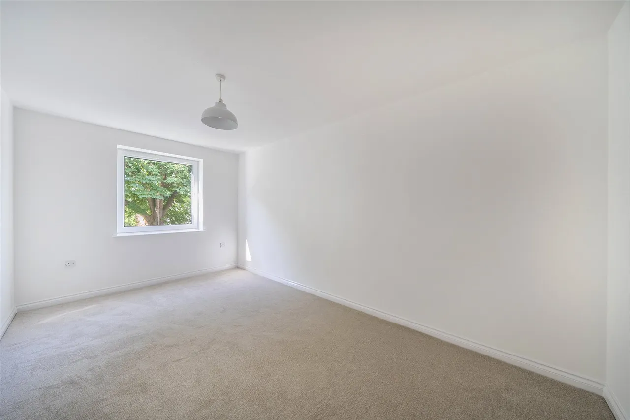 Maplehurst Close,, Bexley, DA2, photo 11