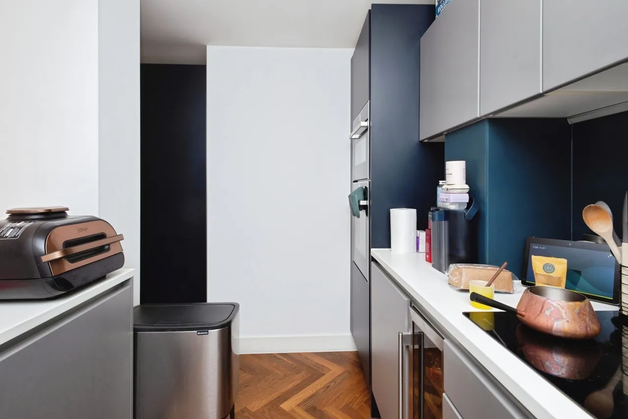 B201, Manchester, Lancashire, M15, photo 14
