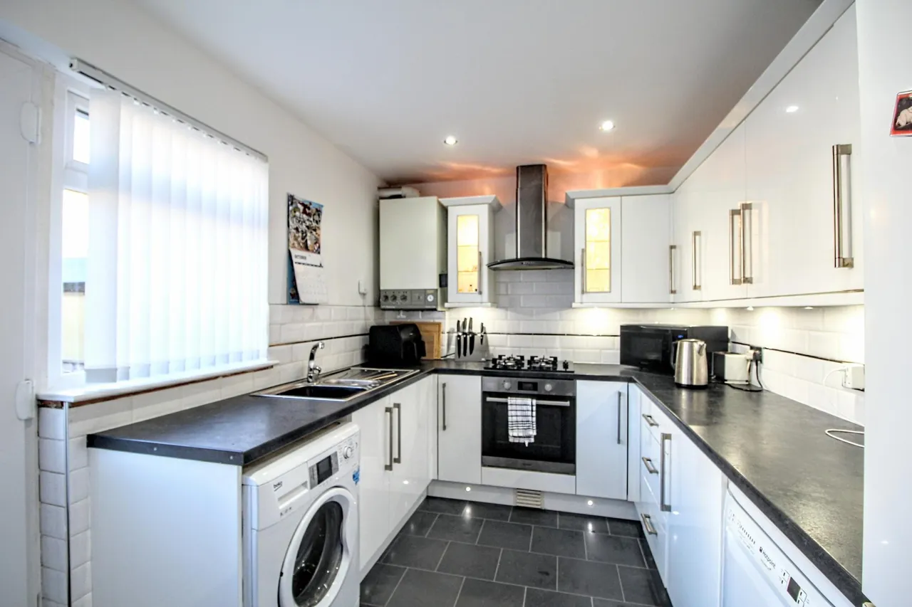 Lewis Wynd, Irvine, KA11, photo 5