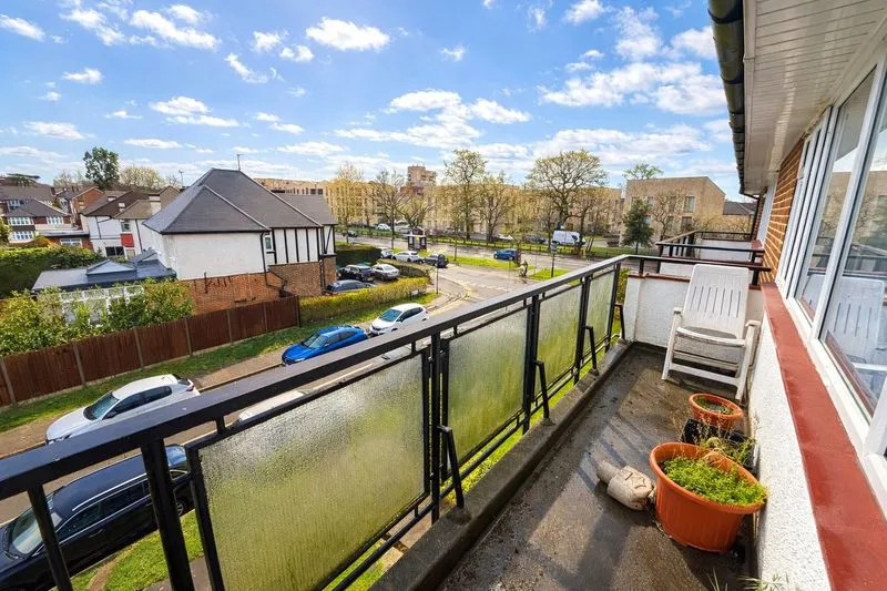 Jesmond Way, Stanmore HA7 4QP, photo 14
