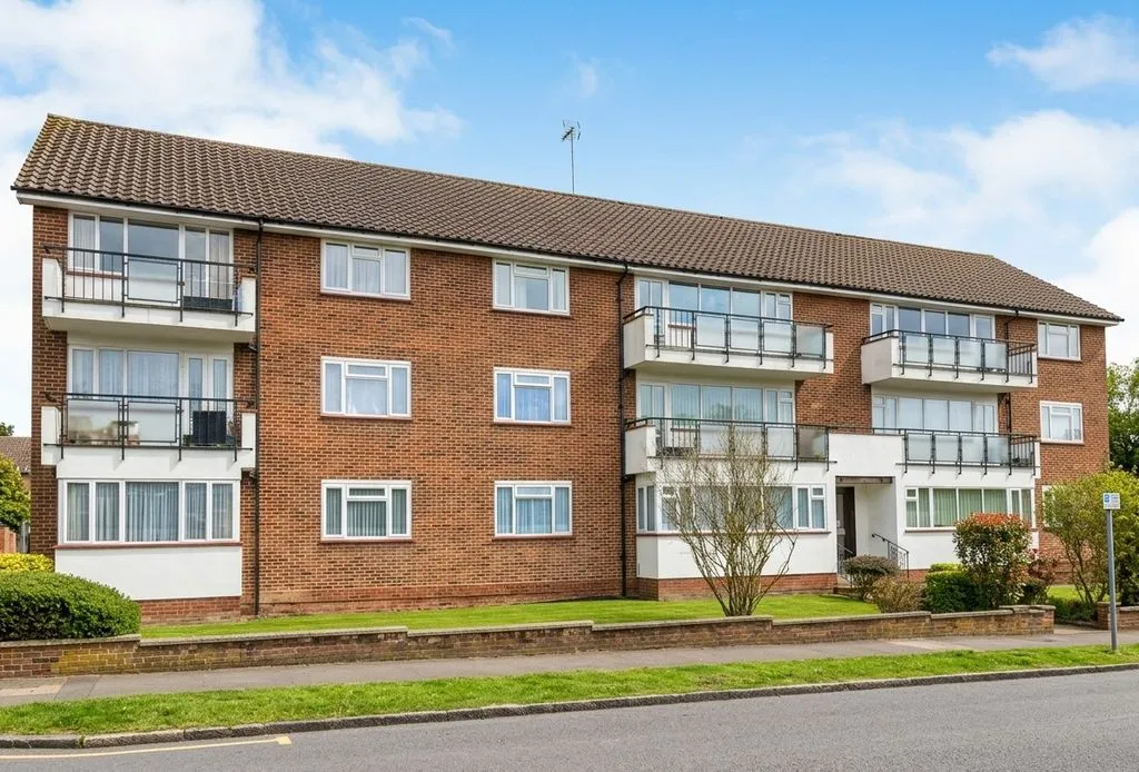 flat for sale — Jesmond Way, Stanmore HA7 4QP