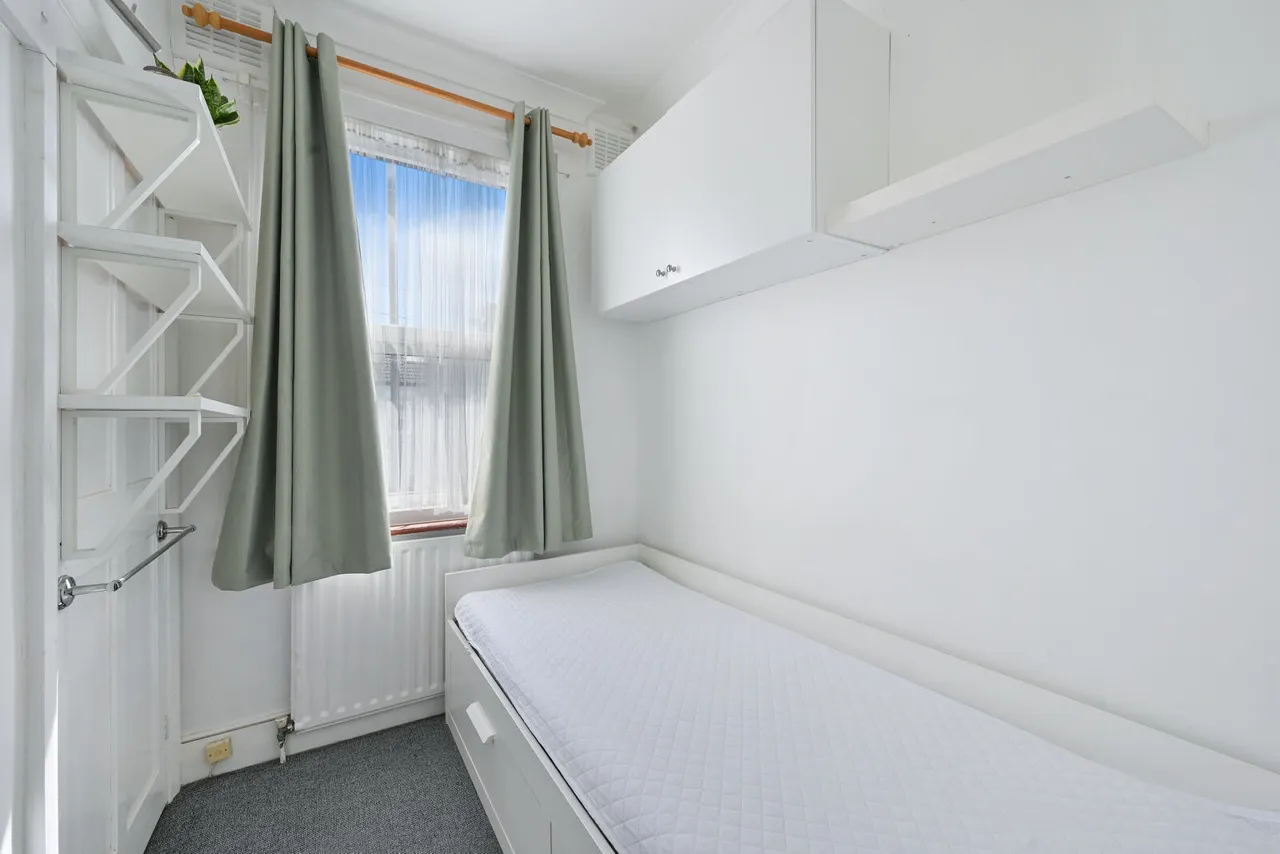 Ashcombe Road, London, SW19, photo 12