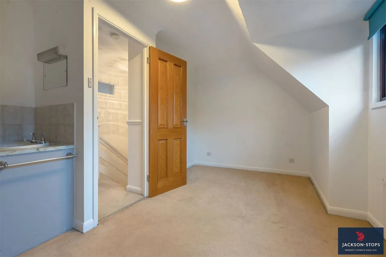 Armstrong Close, Newmarket, CB8, photo 17