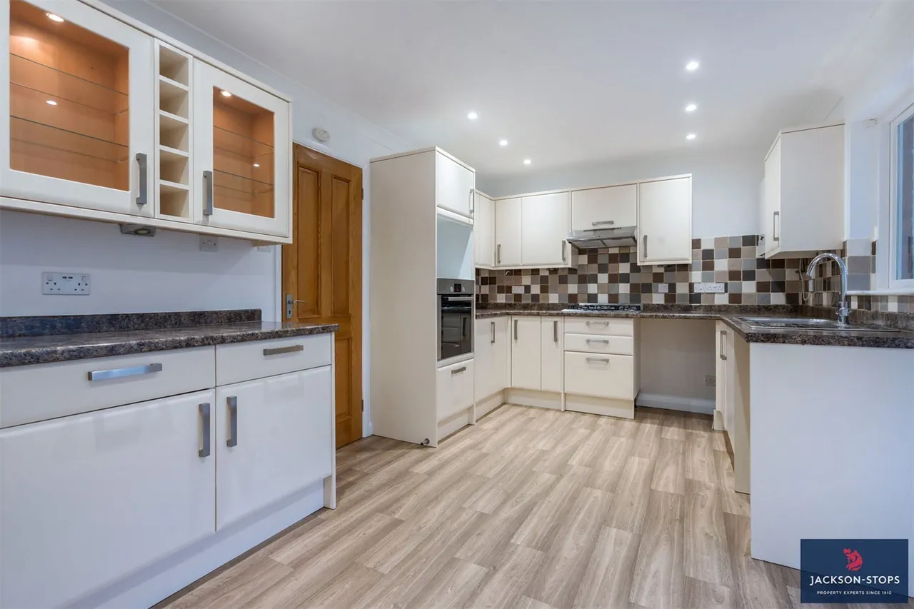 Armstrong Close, Newmarket, CB8, photo 5