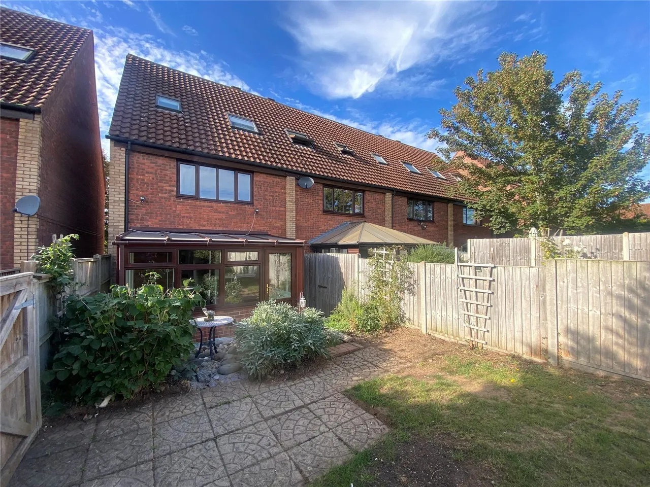 Armstrong Close, Newmarket, CB8, photo 22