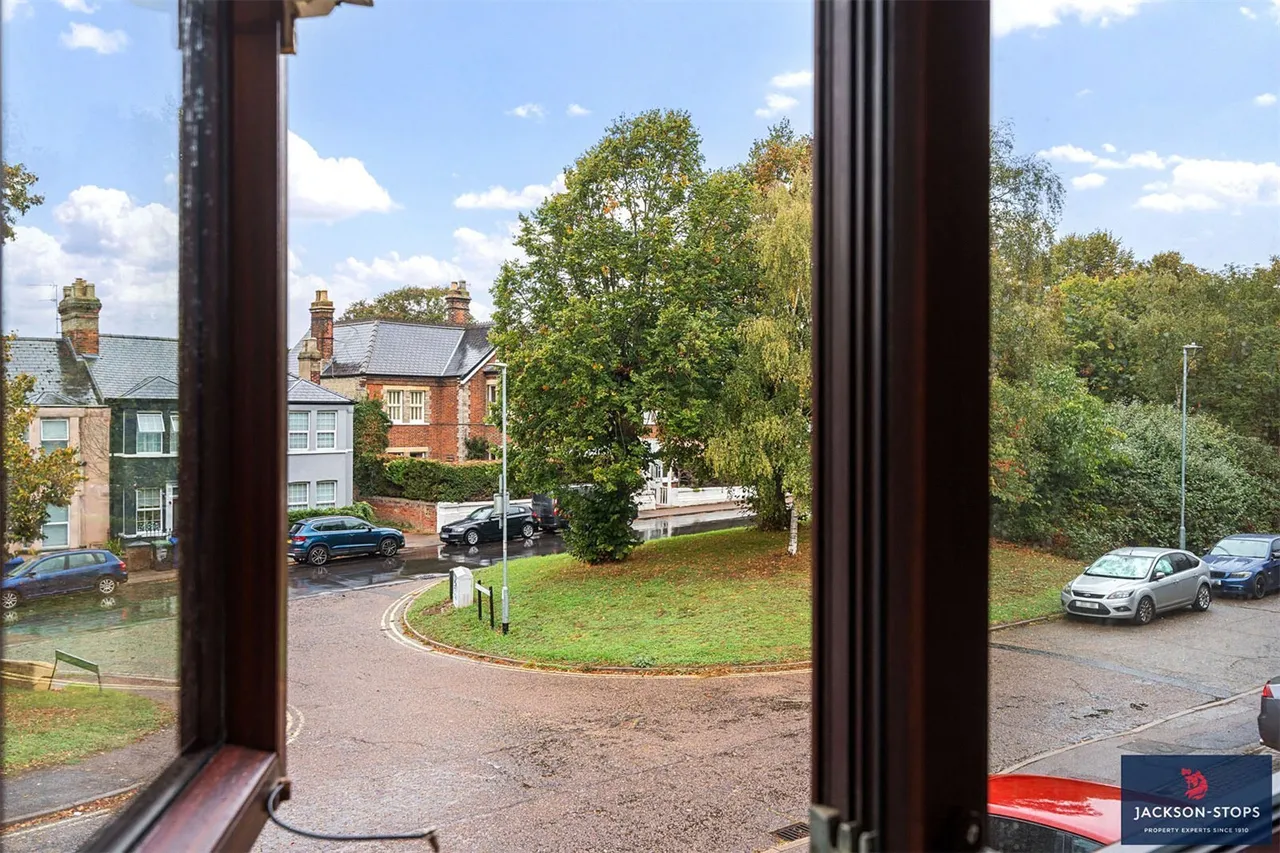 Armstrong Close, Newmarket, CB8, photo 15