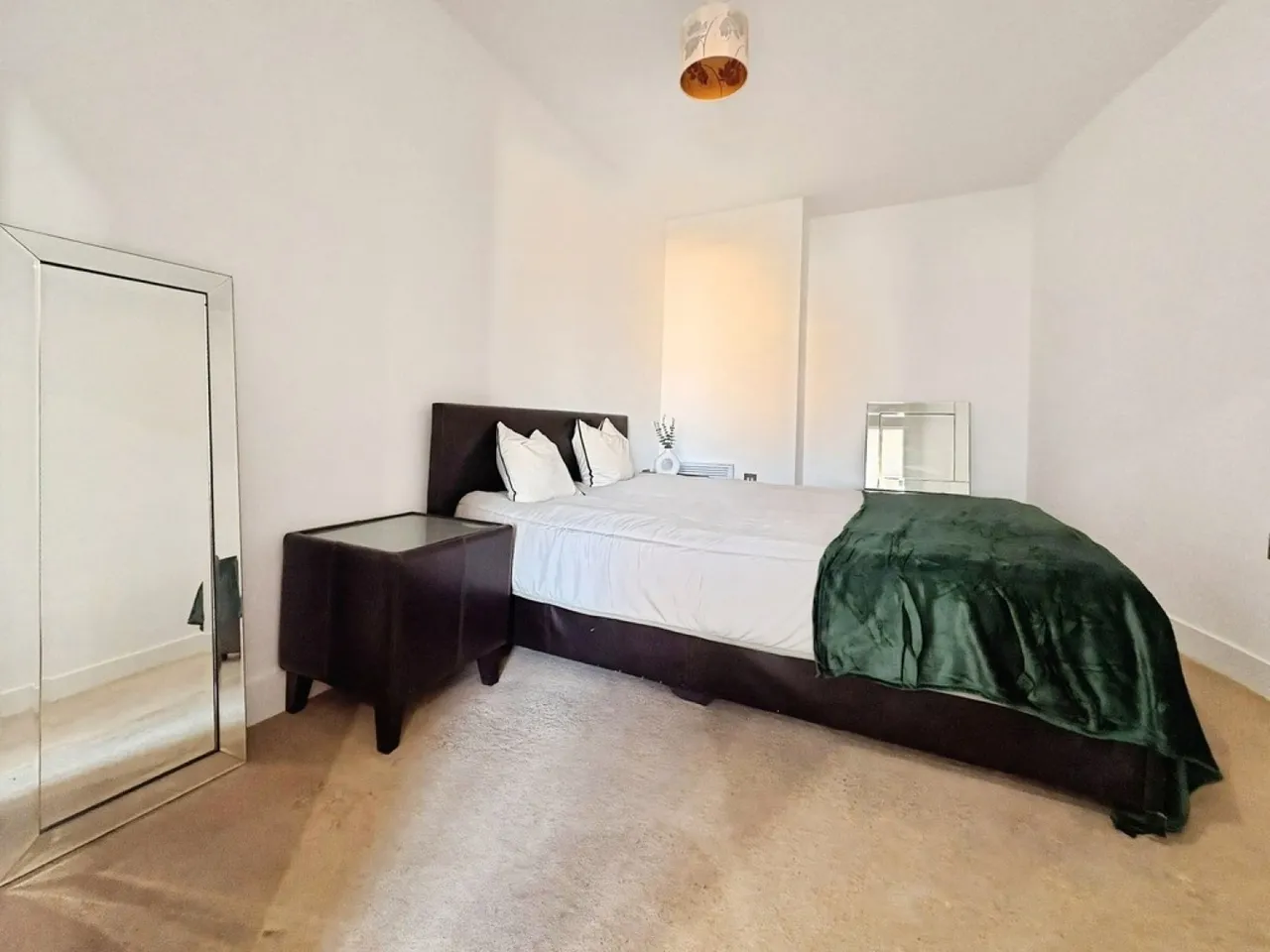 Echo Central Two, Cross Green Lane, photo 7