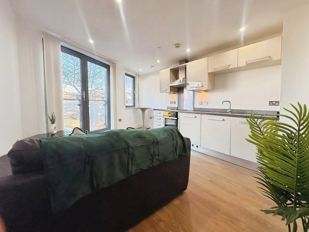Echo Central Two, Cross Green Lane, photo 5
