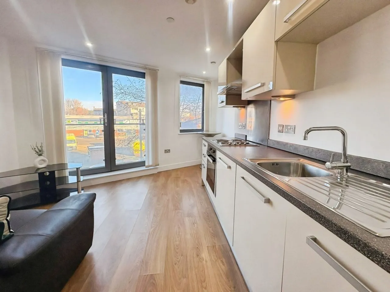 Echo Central Two, Cross Green Lane, photo 4