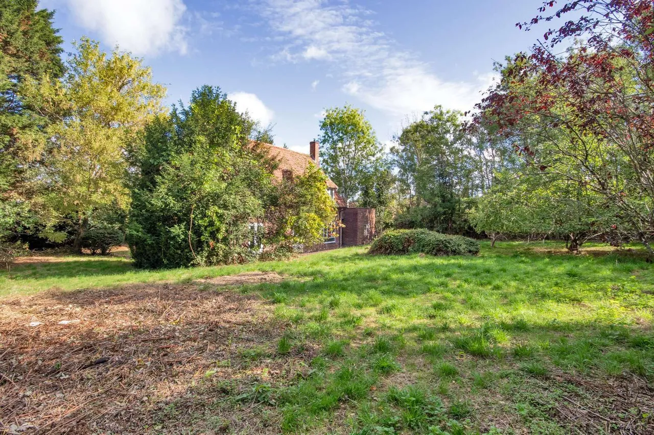 Mill Hill, Edenbridge, Kent, TN8 5DA, photo 8