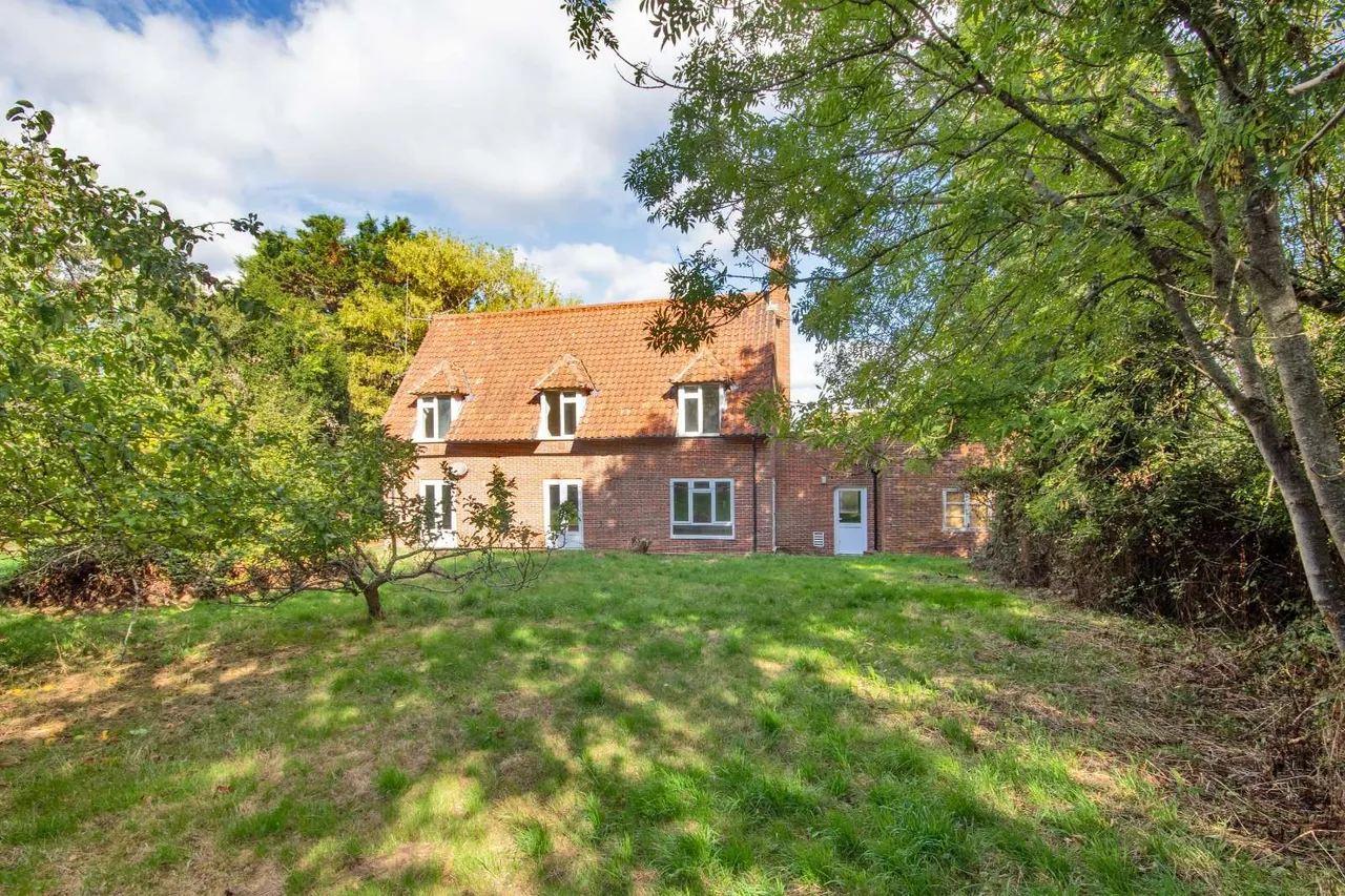 Mill Hill, Edenbridge, Kent, TN8 5DA, photo 6
