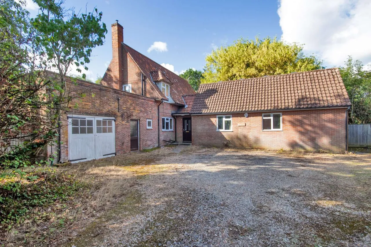 Mill Hill, Edenbridge, Kent, TN8 5DA, photo 5
