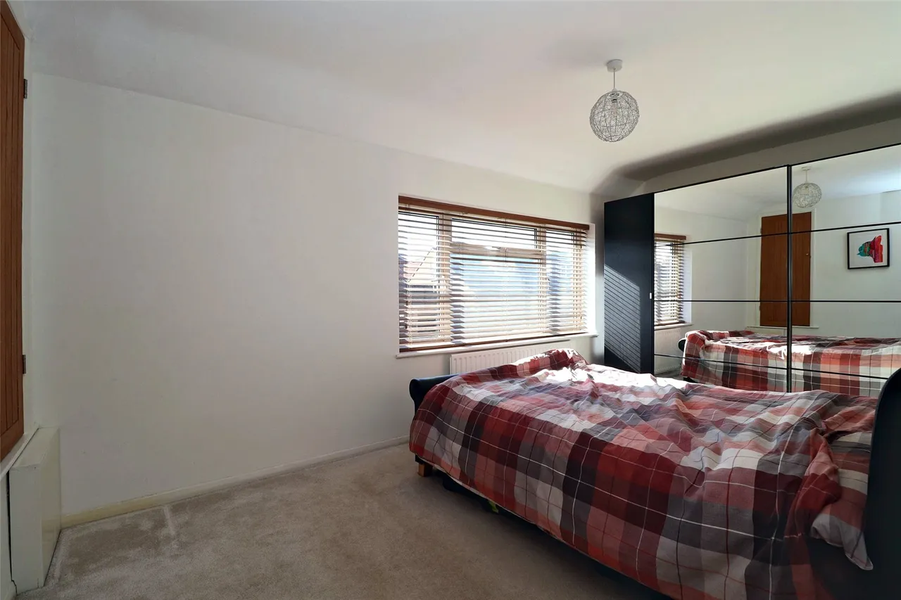 Ashley Road, St Johns, GU21, photo 5