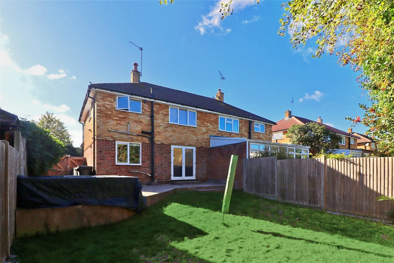 Ashley Road, St Johns, GU21, photo 8