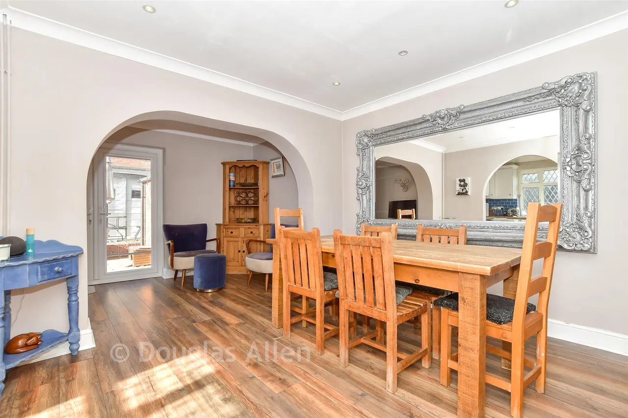 Upper Swaines, Epping, CM16, photo 3