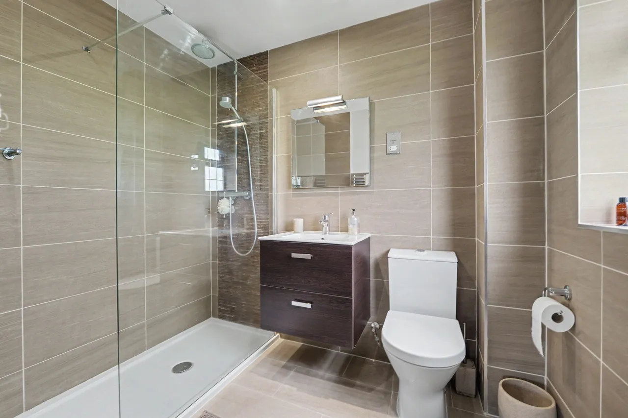 Upper Eastern Green Lane, Coventry, CV5, photo 21