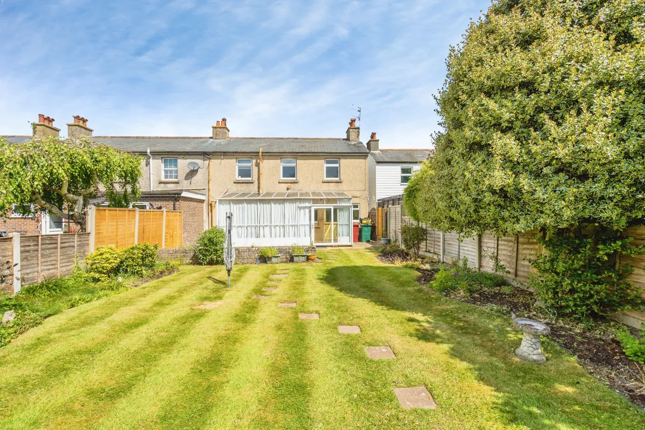 Pound Farm Road, Chichester, PO19, photo 6