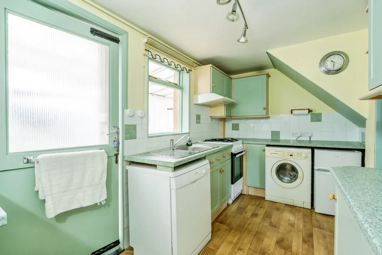 Pound Farm Road, Chichester, PO19, photo 10