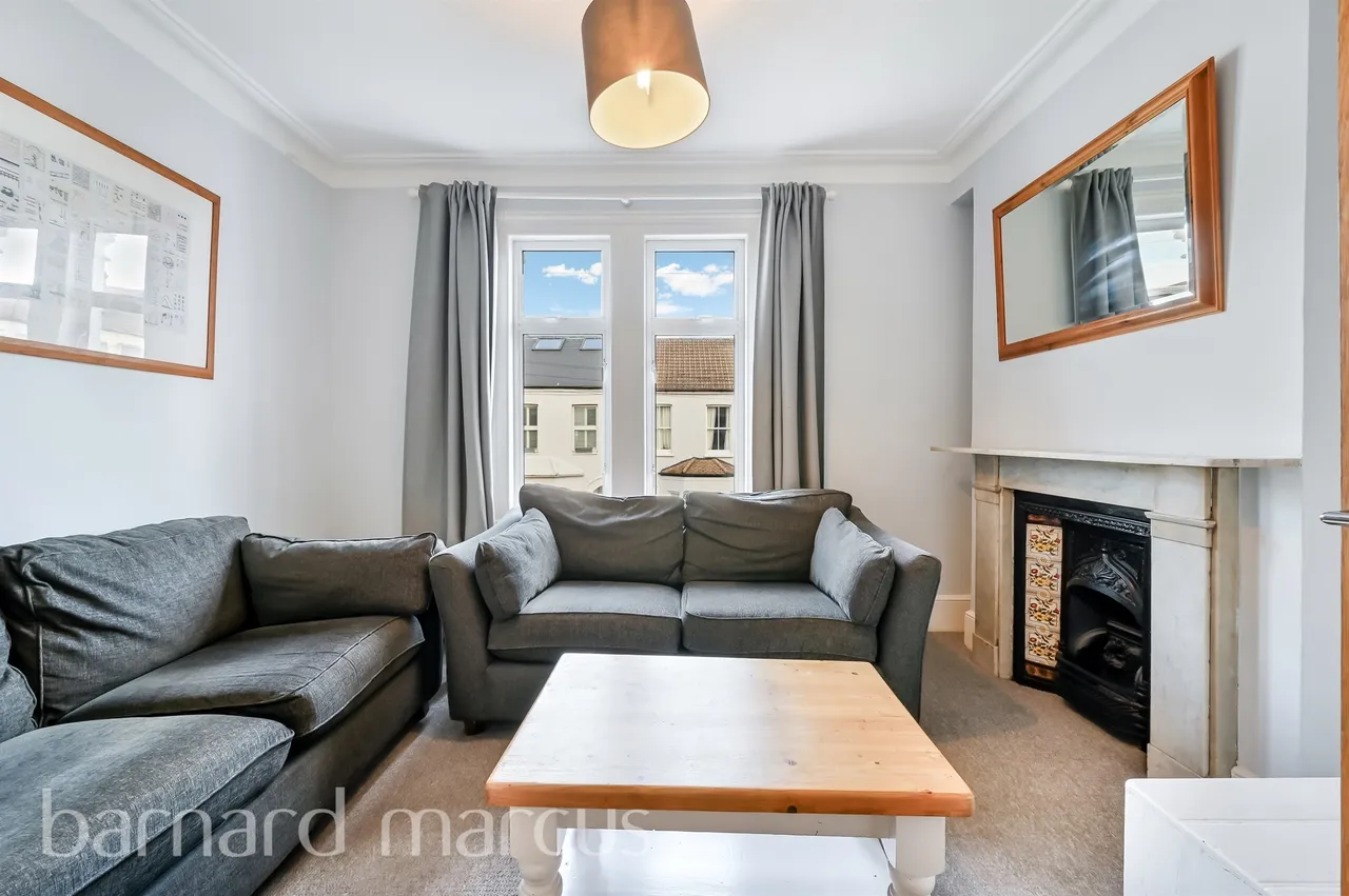 Camborne Road, London, photo 3