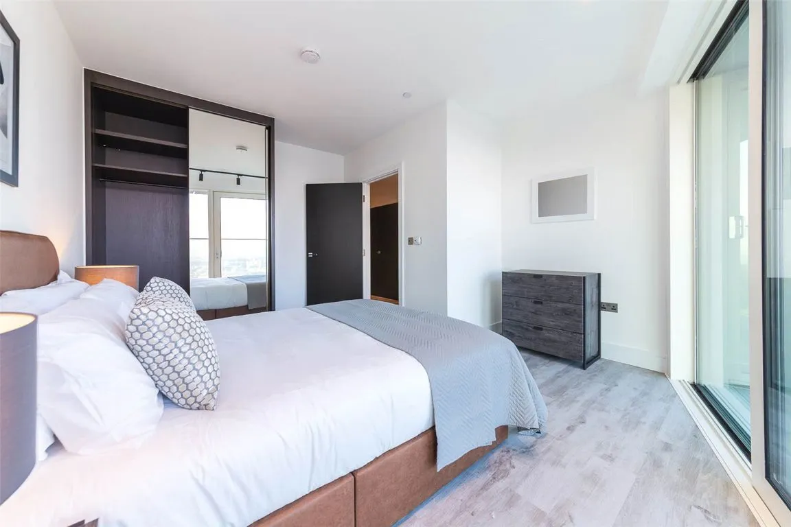 Portal Way, North Acton, photo 10