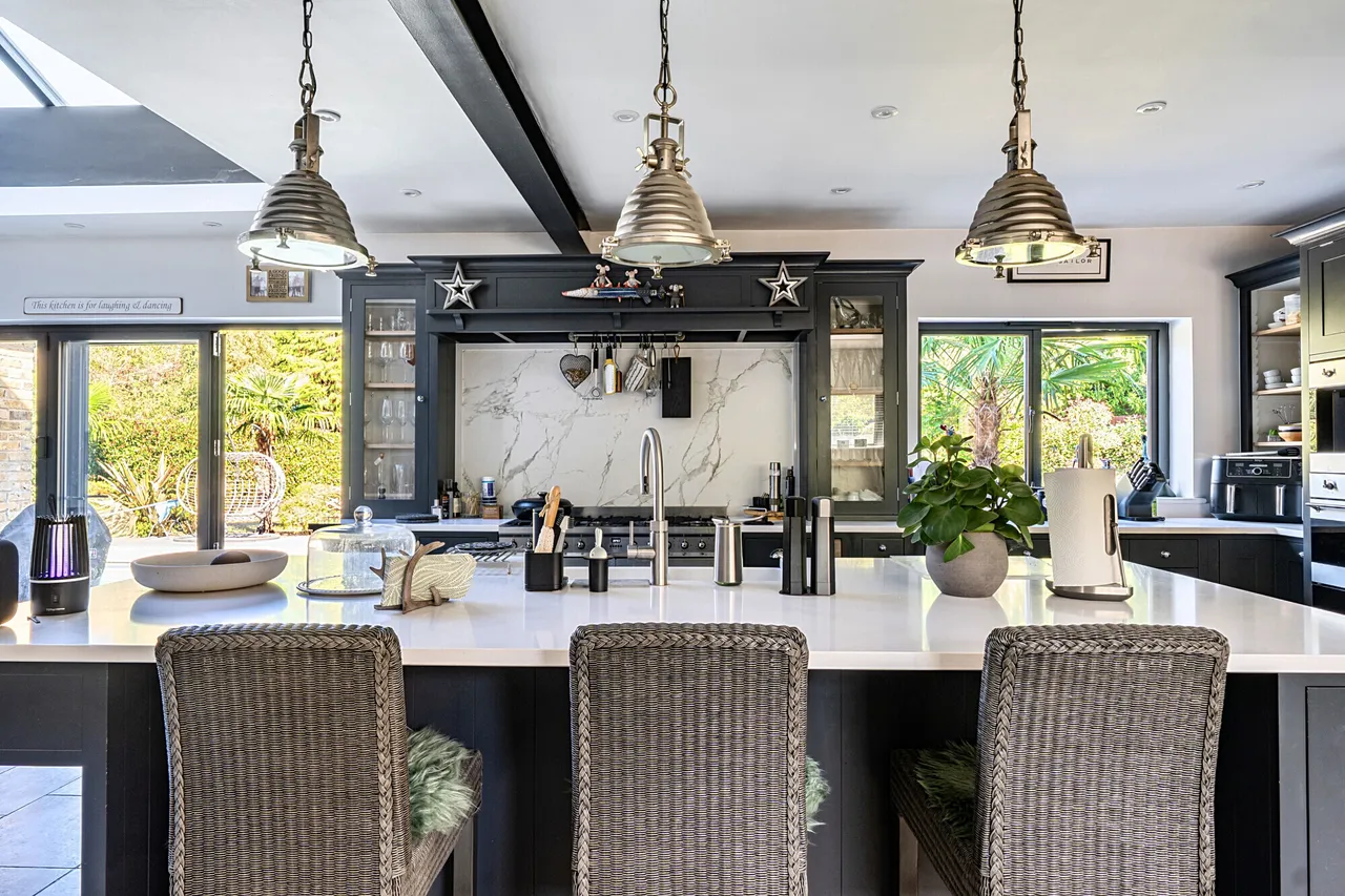 Sandy Lane, Farnham, GU10, photo 9