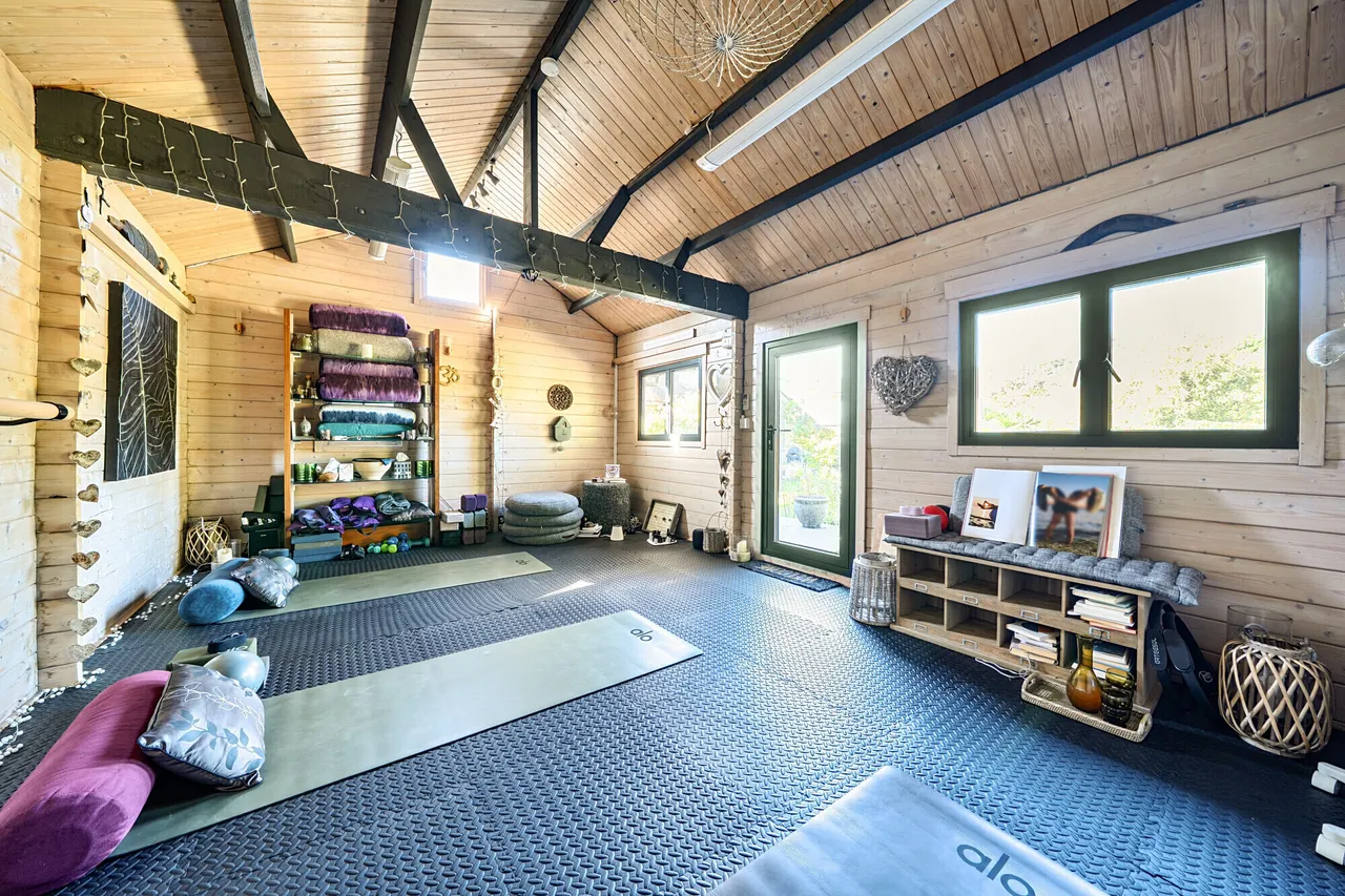 Sandy Lane, Farnham, GU10, photo 19