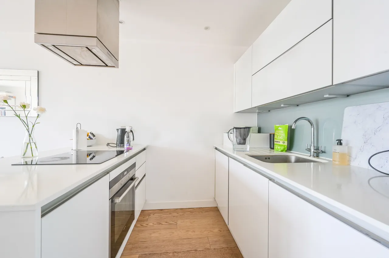 London, E14, photo 11