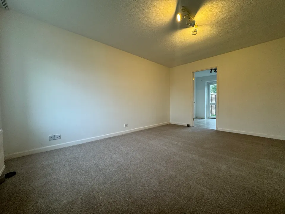 Chancellor Close, Walton, photo 3