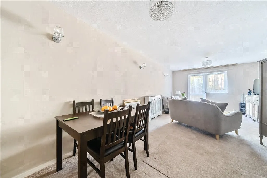 Wesley Close, SE17, photo 6