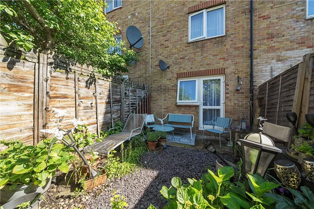 Wesley Close, SE17, photo 14