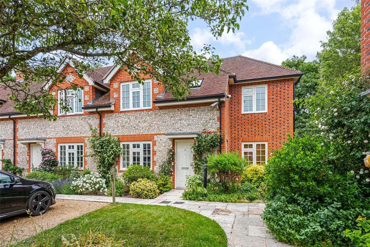 3 bed property for sale, Chantry Hall, Westbourne, PO10
