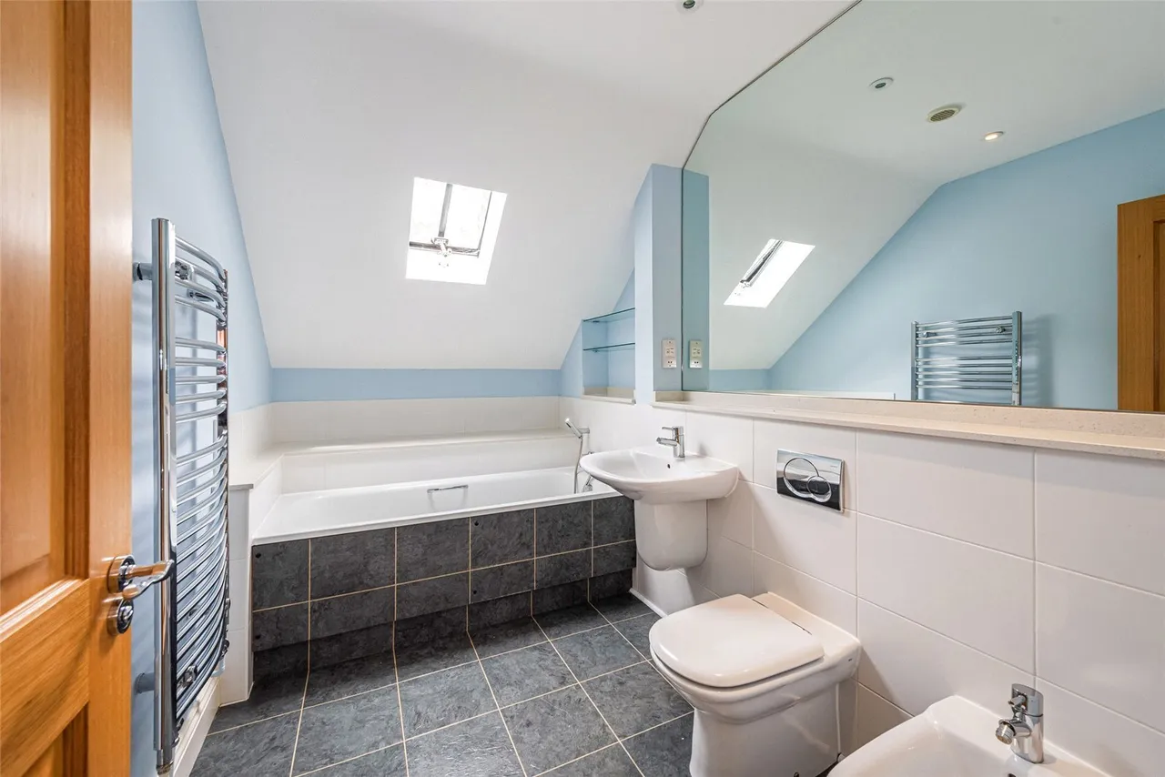 Chantry Hall, Westbourne, PO10, photo 9