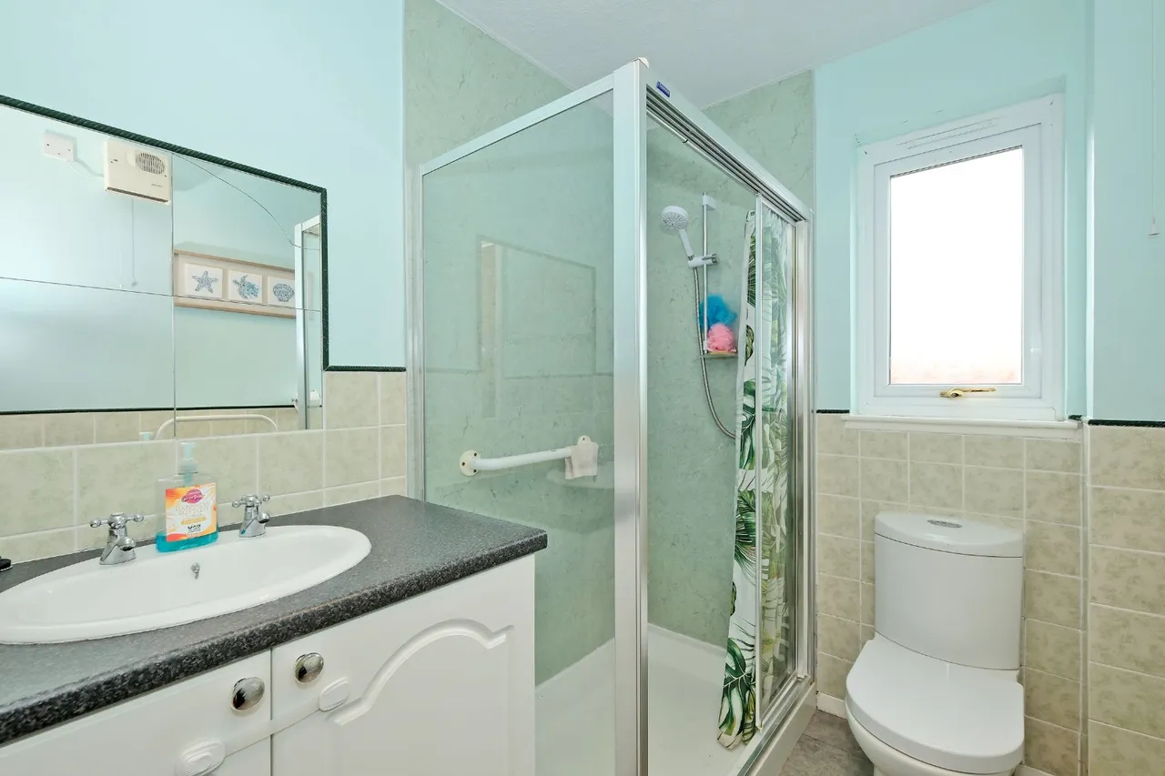 Aden Gardens, Mintlaw, AB42, photo 12