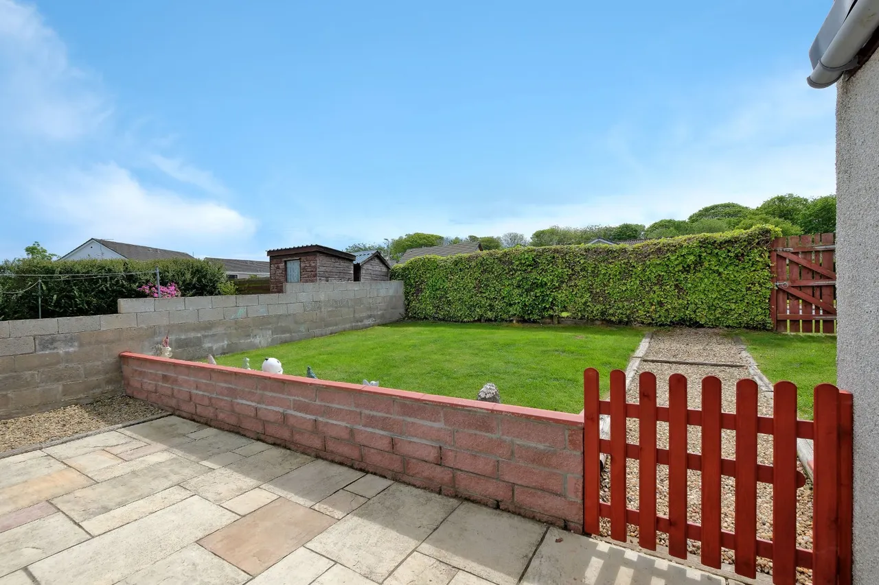Aden Gardens, Mintlaw, AB42, photo 13