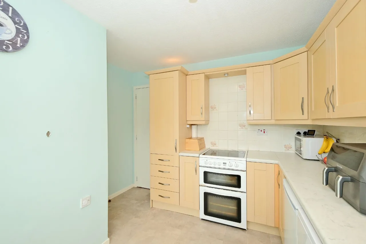 Aden Gardens, Mintlaw, AB42, photo 5