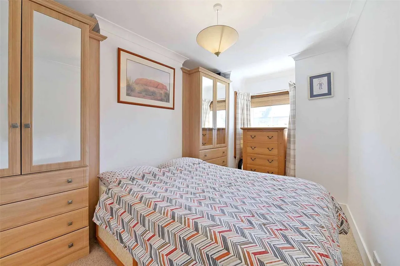 St. Leonards Avenue, Windsor, Berkshire, SL4 1HX, photo 9
