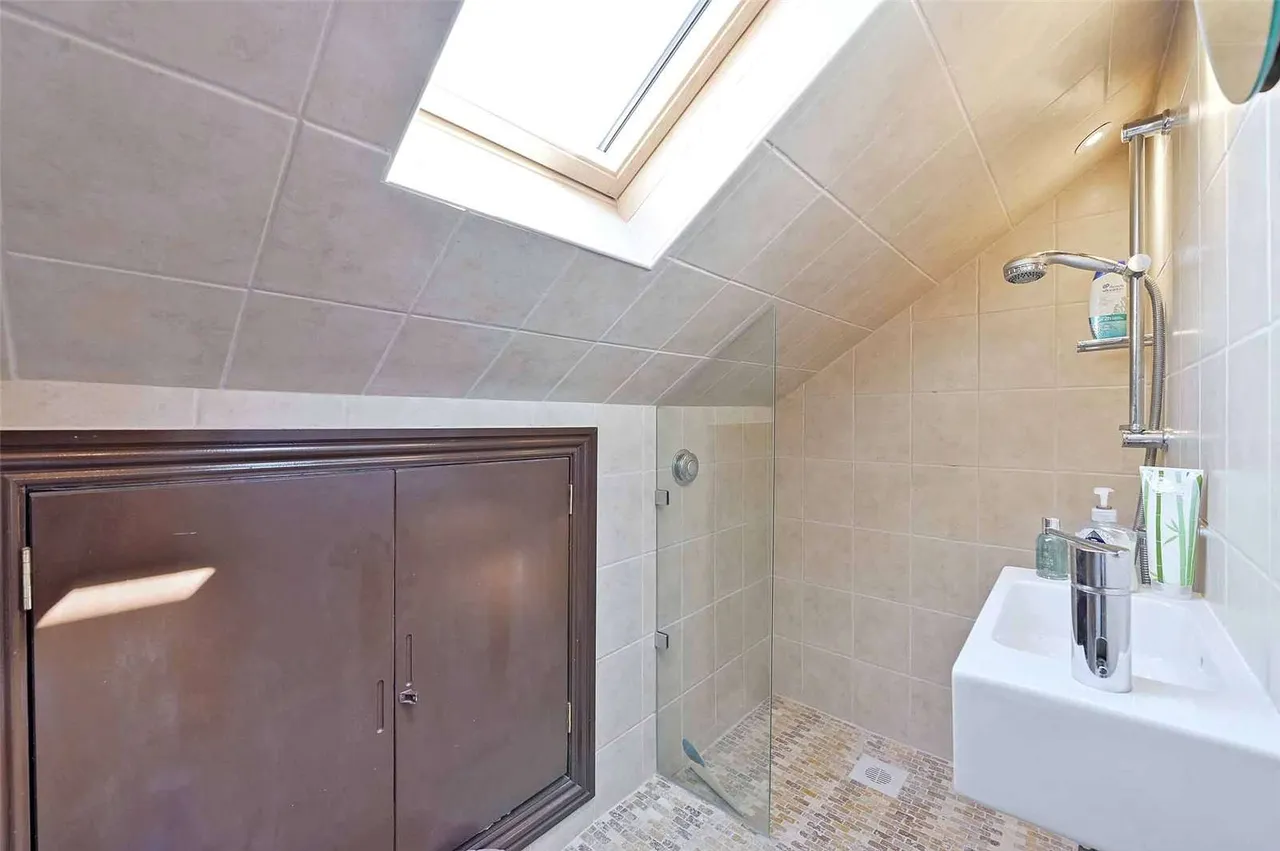 St. Leonards Avenue, Windsor, Berkshire, SL4 1HX, photo 12