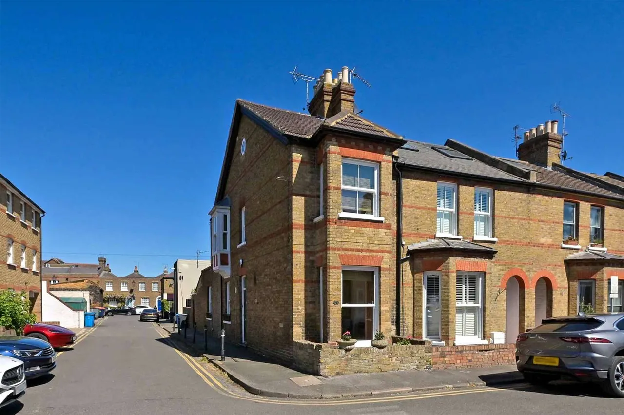 3 bed house for sale — St. Leonards Avenue, Windsor, Berkshire, SL4 1HX
