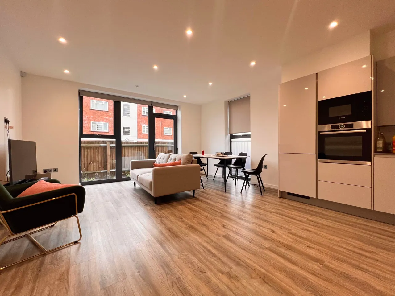 Grenville Place, NW7, photo 3