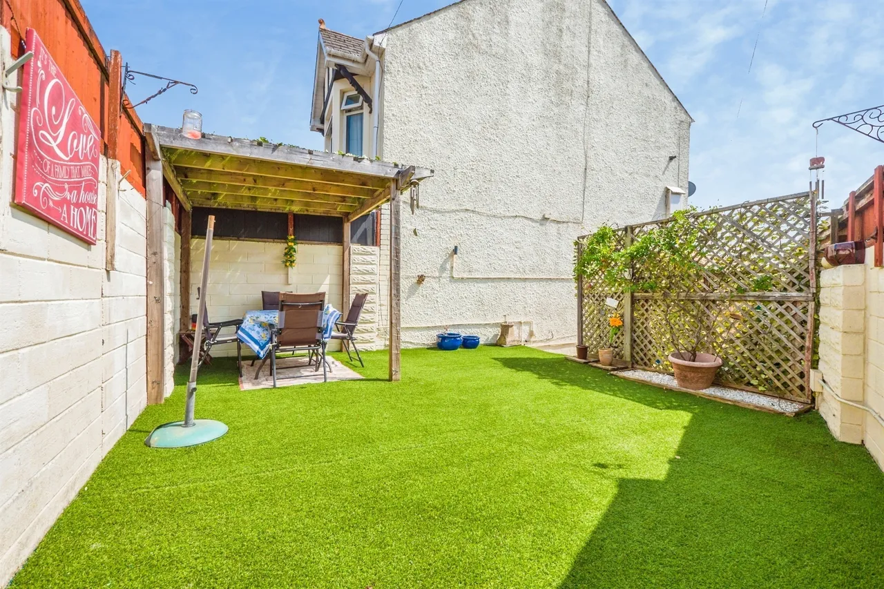 Fairwater Grove East, Cardiff, CF5, photo 17