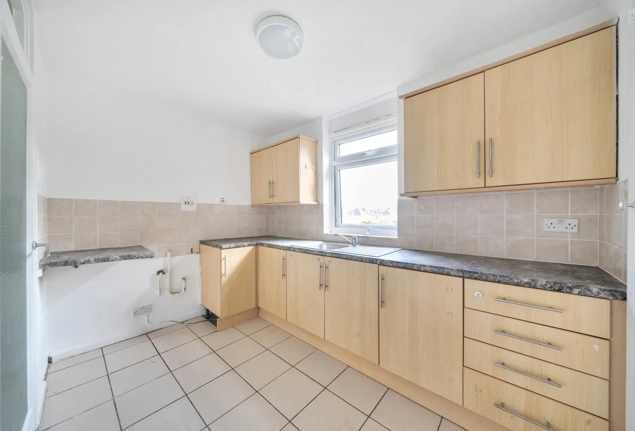 Woodcote Road, Wallington, SM6 0PS, photo 5