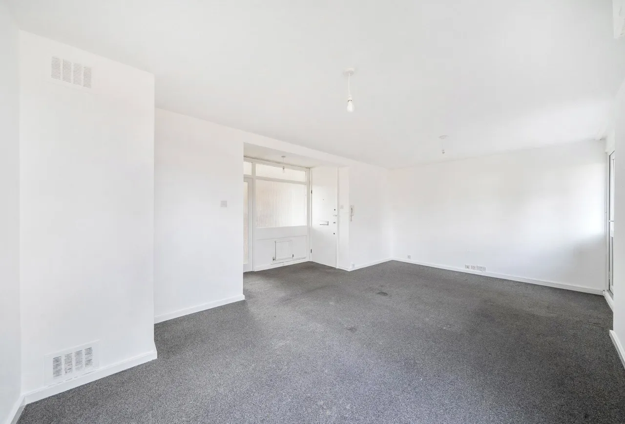 Woodcote Road, Wallington, SM6 0PS, photo 3