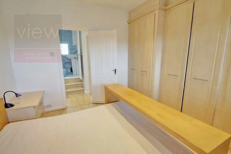 Hendre Road, London SE1 5NF, photo 6