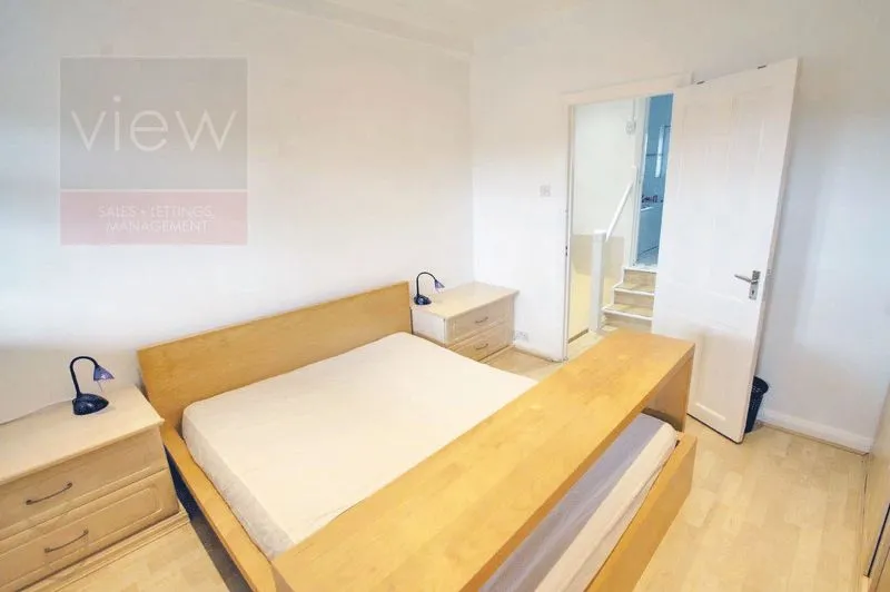 Hendre Road, London SE1 5NF, photo 5