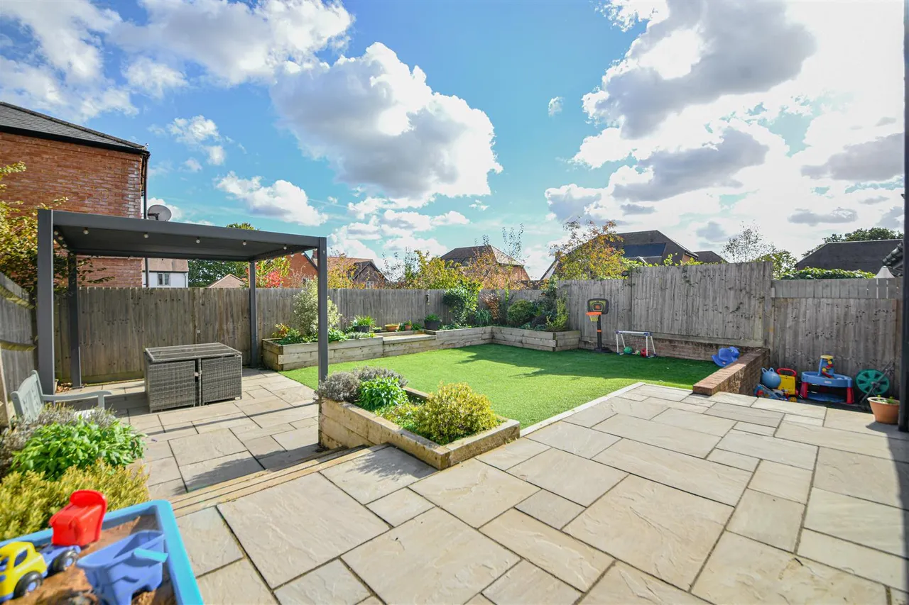 Pembers Hill Drive, Fair Oak, SO50, photo 10