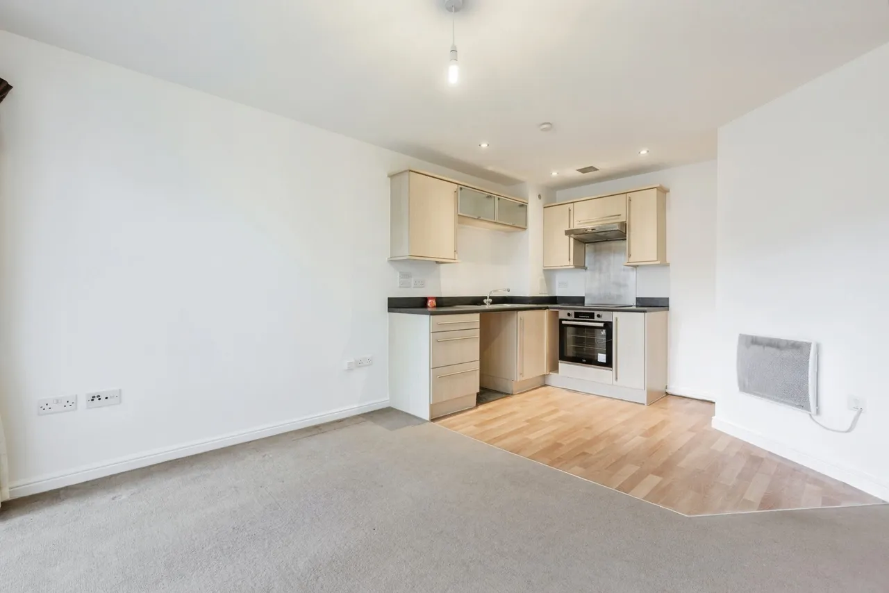 Exeter Street, Plymouth, PL4, photo 4