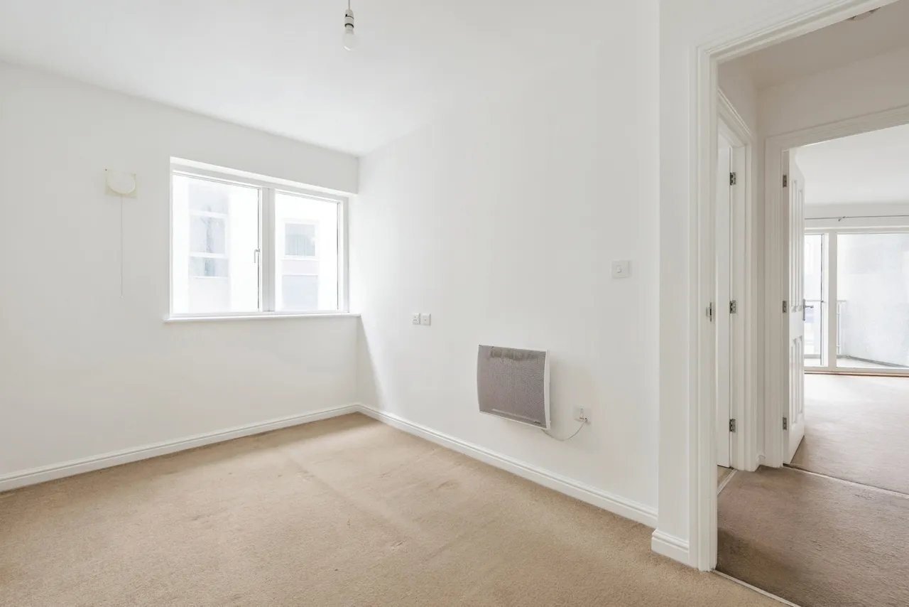 Exeter Street, Plymouth, PL4, photo 11