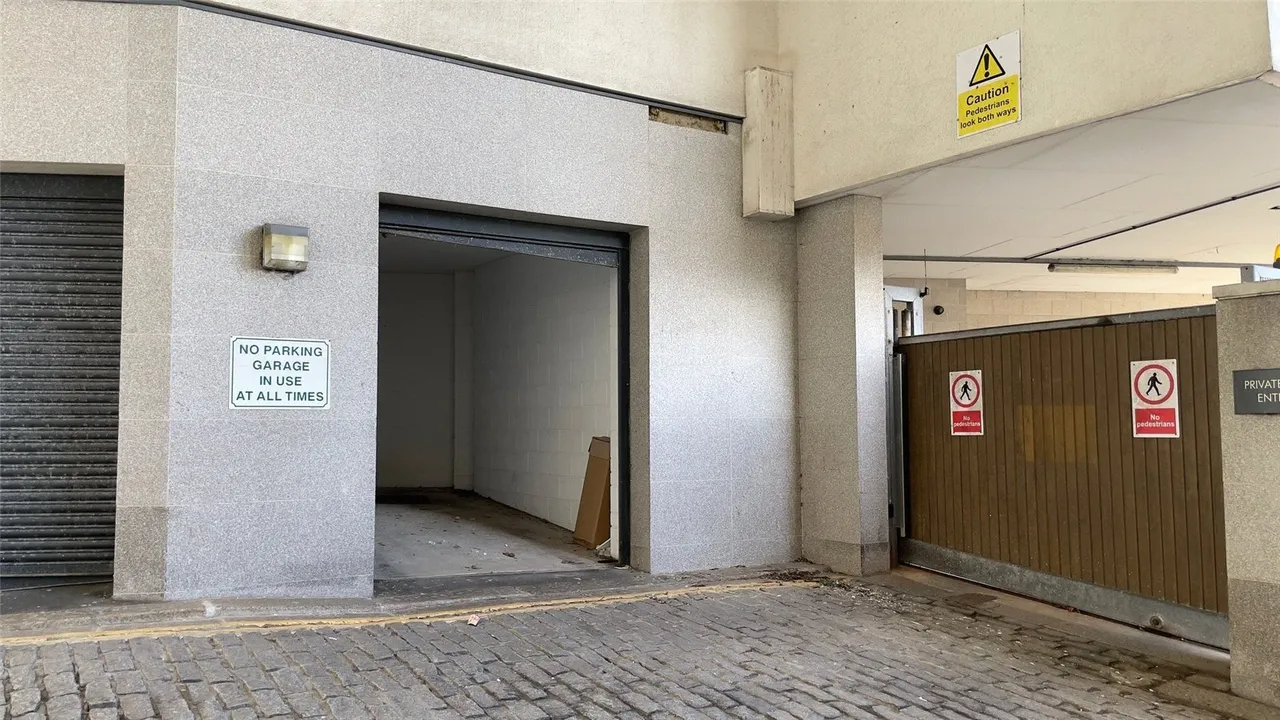 Exeter Street, Plymouth, PL4, photo 13