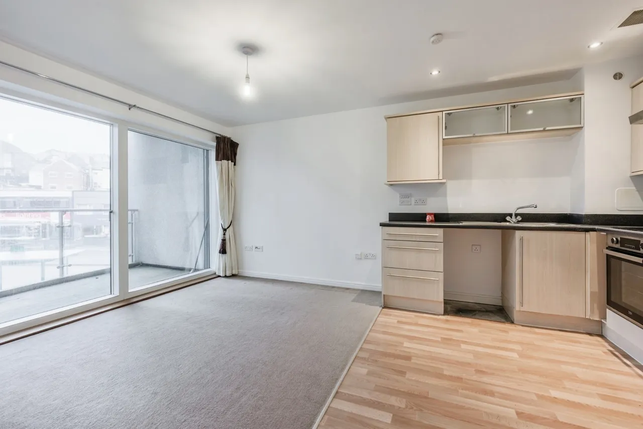 Exeter Street, Plymouth, PL4, photo 3