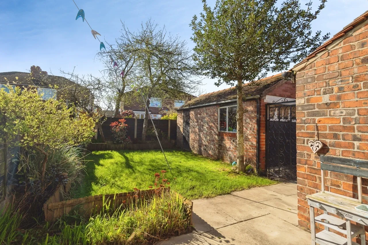 Burnside Drive, Manchester, Greater Manchester, M19, photo 20
